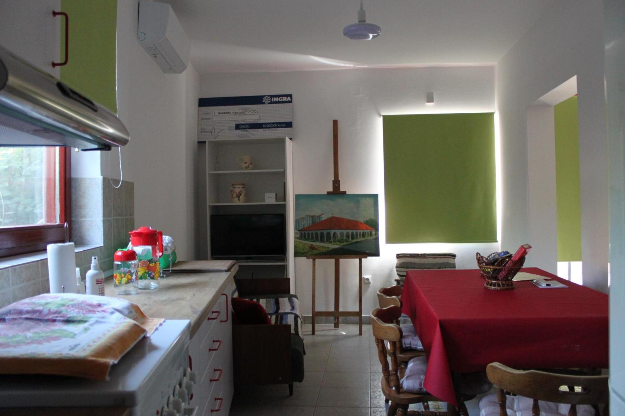 Boulevard Garden House - Free And Save Parking In The Locked Yard Ćuprija المظهر الخارجي الصورة